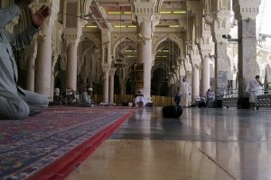 Memaksimalkan Manfaat Ibadah Umrah dengan Durasi yang Tepat bersama Yahya Tours